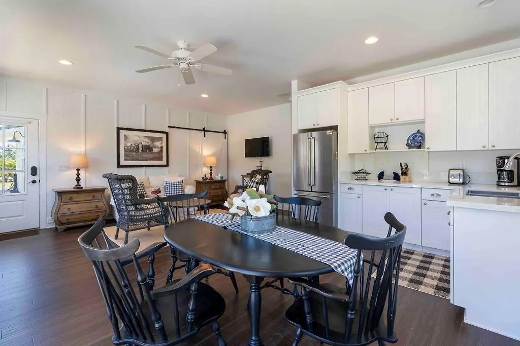 Holiday home New - 7Bd Farmhouse Estate - Ac Pool Slide Gym Pickleball Koloa United States