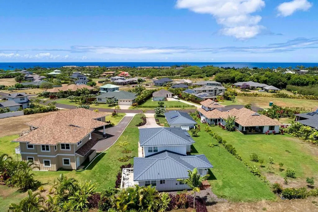 New - 7Bd Farmhouse Estate - Ac Pool Slide Gym Pickleball Koloa 0*,  United States